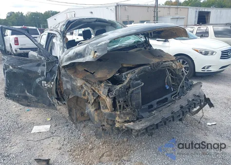 2018 Ram 1500 Express 4X4 6'4 Box z USA, uszkodzony, nr VIN 1C6RR7FG7JS206763